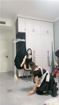 图片[5]_【小雅老师】女仆母畜-当脚垫/狗爬/羞辱喂食【双视角版】_HD绳艺资源