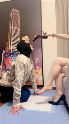 图片[3]_【不期而遇】人鞋当亲妈-全体重踩踏-口水浓痰/耳光_HD绳艺资源