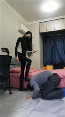 【皮皮】重度刑奴-sp各种训练/踩踏踢踹/锁喉_HD绳艺资源