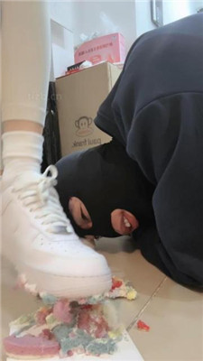 图片[8]_【苒溪】空军一号白棉袜-踩虐家奴_HD绳艺资源