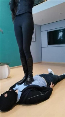 图片[10]_【皮皮】长靴踩踏/转胯/踢裆/训练/虐乳_HD绳艺资源