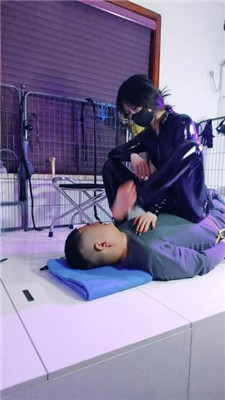 图片[4]_【诗琪】皮衣女神调-踩踏/抽耳光/磕头_HD绳艺资源