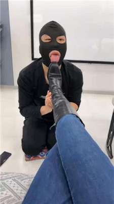 【辣姐】长靴踩踏/下跪伺候/清理泥巴鞋底_HD绳艺资源