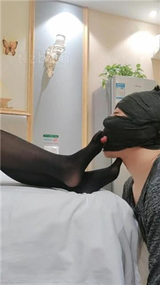 图片[12]_【蓝蓝大S】黑丝原味脚恋足舔_HD绳艺资源