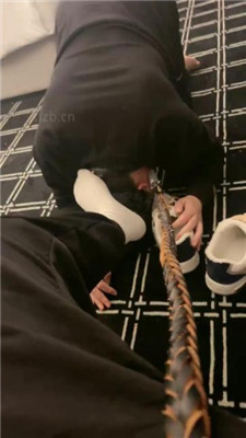 图片[7]_【戚戚情侣主】绿帽老公爆吸男主白袜/耳光/舔脚_HD绳艺资源