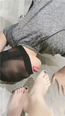 图片[2]_【蓝蓝大s】脚喂食/狗舌清理脚趾_HD绳艺资源