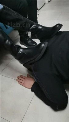 图片[8]_【文文文】3素人S-长靴原味船袜踩地毯狗_HD绳艺资源