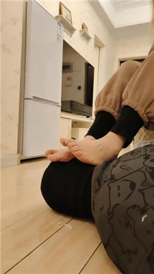 图片[4]_【樱樱】双S-俄罗斯混血S-踩面包-踩狗【四】_HD绳艺资源