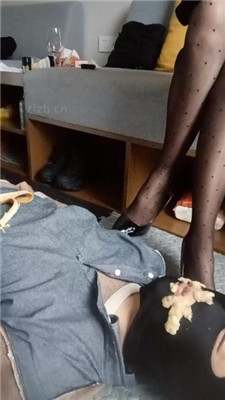 图片[8]_【苏州KK】卫生巾贴嘴/灌圣水/高跟黑丝碾压踩/喂食咀嚼物_HD绳艺资源