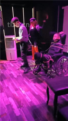 图片[10]_【乐爷】酒吧双主双狗玩绳艺技巧展示主奴游戏_HD绳艺资源