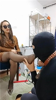 图片[8]_【平凡】学生脚奴/鞋底抹布-语言羞辱/口水耳光/舔丝袜脚_HD绳艺资源