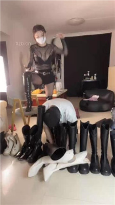 图片[5]_【甜心教主】多双脏长靴用狗舌头清理_HD绳艺资源