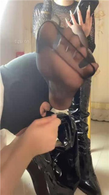 图片[12]_【甜心教主】多双脏长靴用狗舌头清理_HD绳艺资源