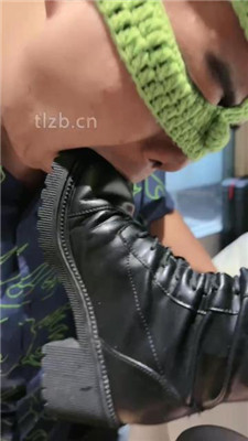 图片[2]_【柒柒学姐】闻丝袜/清理脏长靴/碾压踩狗头_HD绳艺资源