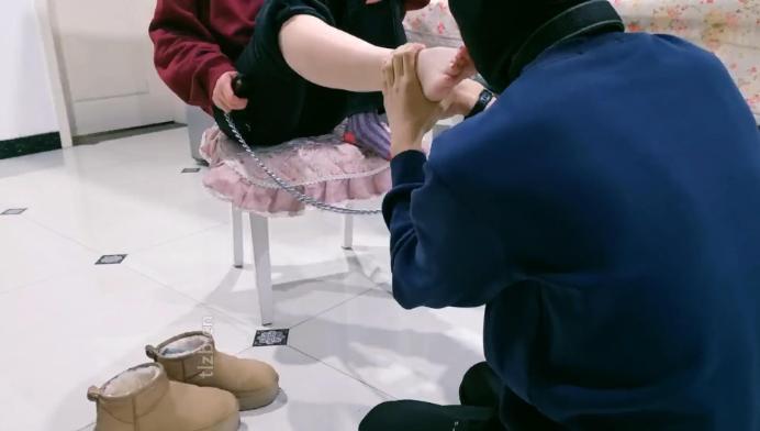 图片[2]_【雪梨梨】棉袜裸足恋足狂舔_HD绳艺资源