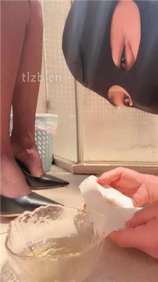 图片[11]_【高难度挑战美学】训练/转胯/清理脏鞋臭脚/揪耳朵/白袜塞嘴_HD绳艺资源