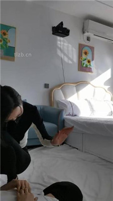 图片[5]_【皮皮】高跟凉鞋踩虐/耳光抽/转胯爬行_HD绳艺资源