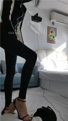 图片[9]_【皮皮】高跟凉鞋踩虐/耳光抽/转胯爬行_HD绳艺资源