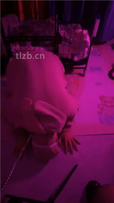 【璐璐大王】圈养M跪舔长靴踩踏/重度sp_HD绳艺资源