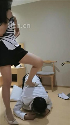 图片[13]_【凌儿】御姐范S-平底鞋肉丝美腿诱惑奴/人体座椅_HD绳艺资源