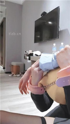 图片[13]_【娜娜米】舔脏靴子玉足/脚踩喂食【完整版】_HD绳艺资源