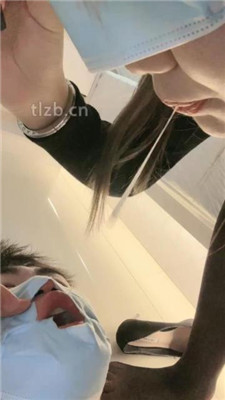 图片[2]_【漫漫】姐妹花S虐-转胯狗爬/跪舔臭脚/踩踏/狂吸臭白袜_HD绳艺资源