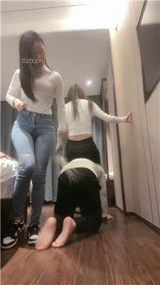 图片[6]_【漫漫】姐妹花S虐-转胯狗爬/跪舔臭脚/2踩踏/狂吸臭白袜_HD绳艺资源