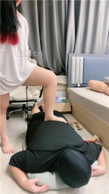 图片[4]_【小羊】重度训练/高跟裸足踩踏/人肉坐垫_HD绳艺资源