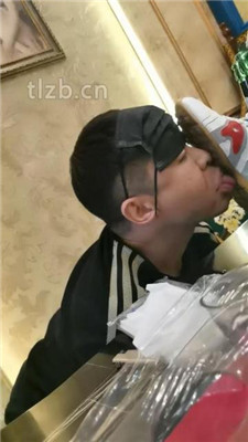 图片[3]_【文文文】KTV开发双素人-舔脏鞋底/踢踹/碾压狗头/闻棉袜踩踏_HD绳艺资源