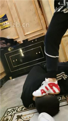 图片[5]_【文文文】KTV开发双素人-舔脏鞋底/踢踹/碾压狗头/闻棉袜踩踏_HD绳艺资源