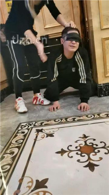 图片[7]_【文文文】KTV开发双素人-舔脏鞋底/踢踹/碾压狗头/闻棉袜踩踏_HD绳艺资源