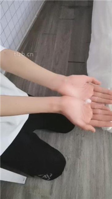 图片[13]_【梦熙】垃圾桶套头/舔脏鞋/踩踏/衣架抽_HD绳艺资源