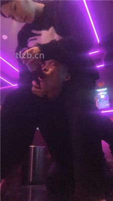 图片[12]_【娩娩大魔王】KTV虐废奴-人肉座椅/耳光/舔脏鞋白袜【完整版】_HD绳艺资源