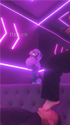 图片[14]_【娩娩大魔王】KTV虐废奴-人肉座椅/耳光/舔脏鞋白袜【完整版】_HD绳艺资源