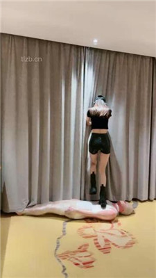 图片[19]_【美娜格格】死亡游戏-保鲜膜包裹/马丁靴踩踏/花样窒息_HD绳艺资源