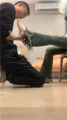 图片[3]_【娩娩大魔王】绿帽前男友裸足狂舔【上】_HD绳艺资源