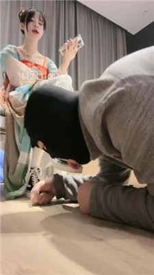 【奶味小仙女】汉服小姐姐-脏鞋碾压踩/sp/耳光/白丝诱惑/骑马_HD绳艺资源