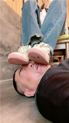 图片[2]_【沅芷大人】GUCCI板鞋踩脸/高跟皮靴扎_HD绳艺资源