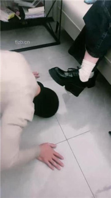 图片[13]_【九莲】双S-脏鞋踩虐清理马桶/圣水泡面骑马【双视角完整版】_HD绳艺资源