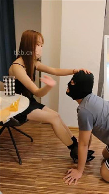 图片[13]_【乔伊】骑马训练镜前辱/高跟黑丝踩虐/踩踏面包喂食/坐脸窒息_HD绳艺资源