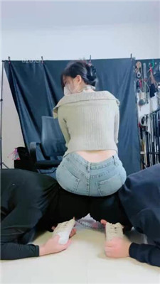 图片[17]_【甜心教主】空军一号-白袜高难度挑战虐双奴_HD绳艺资源