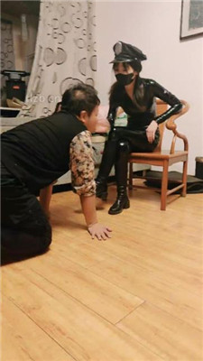 【诗琪】骨头口塞/长靴踩虐/训练腿绞【双视角版】_HD绳艺资源