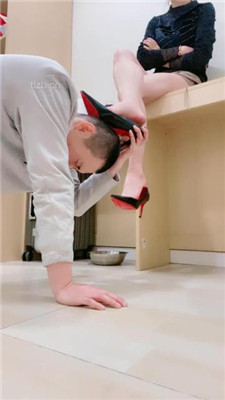 【缘彼大大】圣水口水洗脚水盛宴-脚趾夹狗舌_HD绳艺资源