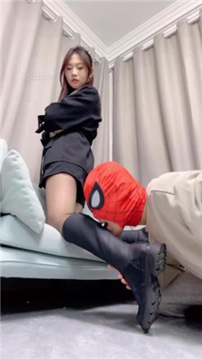 图片[7]_【大一诗诗】吐口水鞋上让狗舔/转胯/闻白袜黑丝_HD绳艺资源