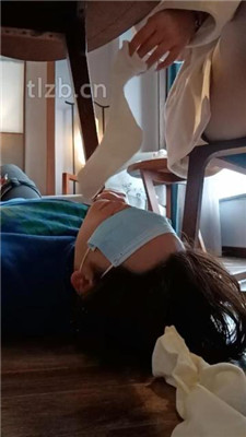 图片[10]_【爱可呀】母畜-舔脏鞋底臭白袜/全体重踩_HD绳艺资源