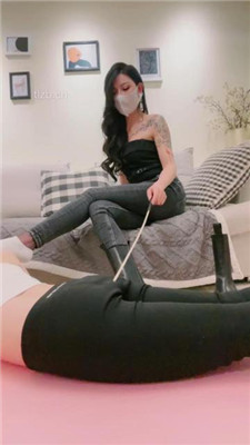 图片[14]_【爱神】母畜转胯踩踏喂食/舔鞋底藤条训练/狗盆喝圣水【完整版】_HD绳艺资源