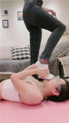 图片[18]_【爱神】母畜转胯踩踏喂食/舔鞋底藤条训练/狗盆喝圣水【完整版】_HD绳艺资源