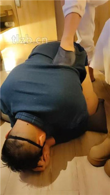 图片[5]_【情侣念主】胯下辱/揪耳朵/雪地靴白袜跪舔_HD绳艺资源