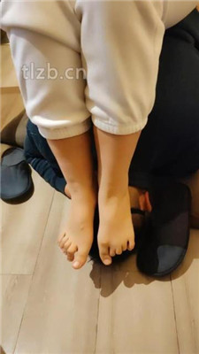 图片[6]_【情侣念主】胯下辱/揪耳朵/雪地靴白袜跪舔_HD绳艺资源