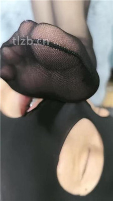 图片[2]_【稚主】近距离-黑丝脚捂脸窒息_HD绳艺资源